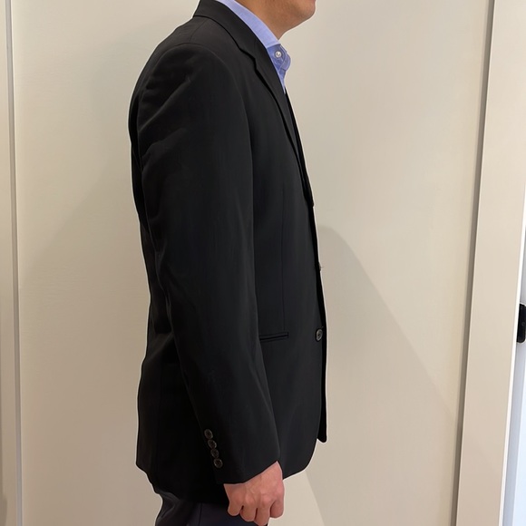 Hugo Boss Wool Suit (rarely worn) - Picture 5 of 14